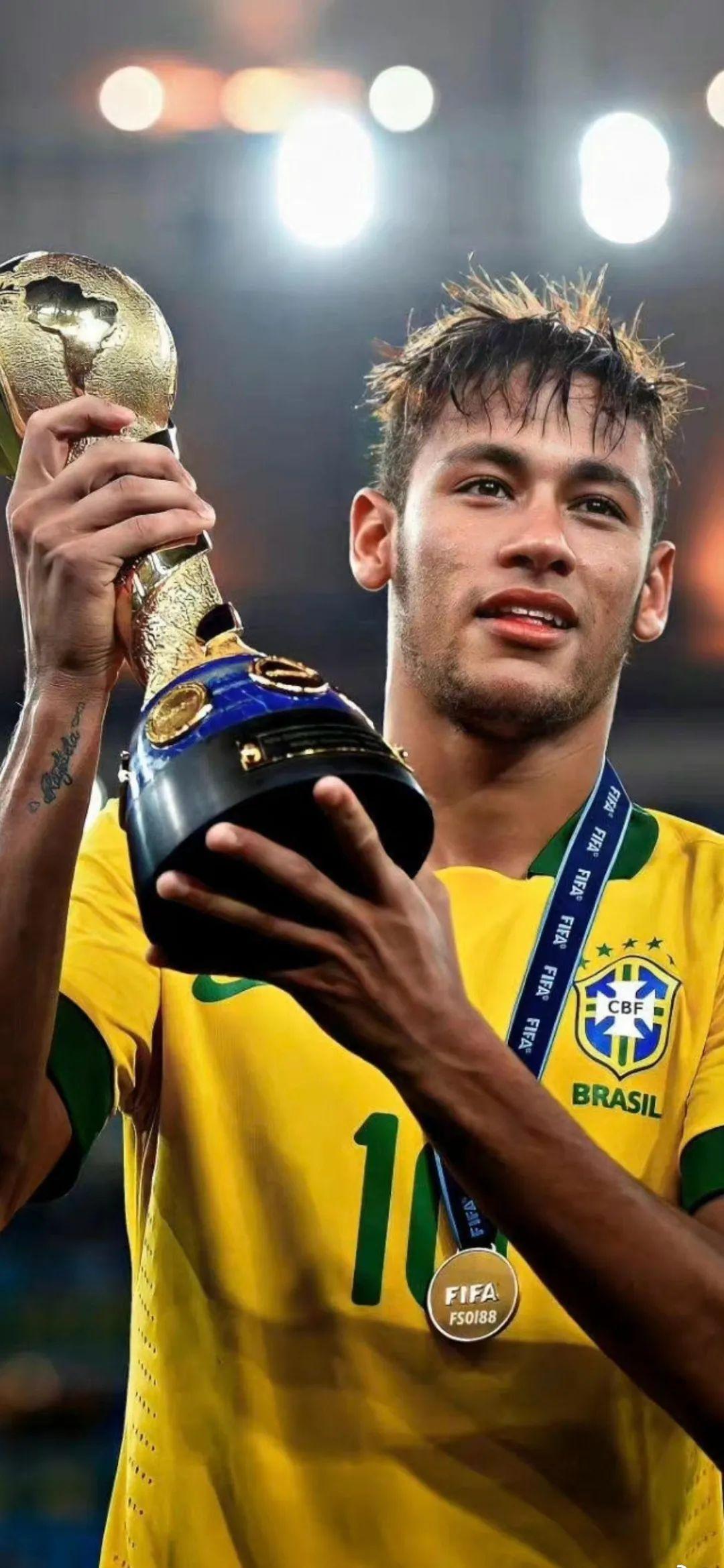 中频频亮相 中频频亮相